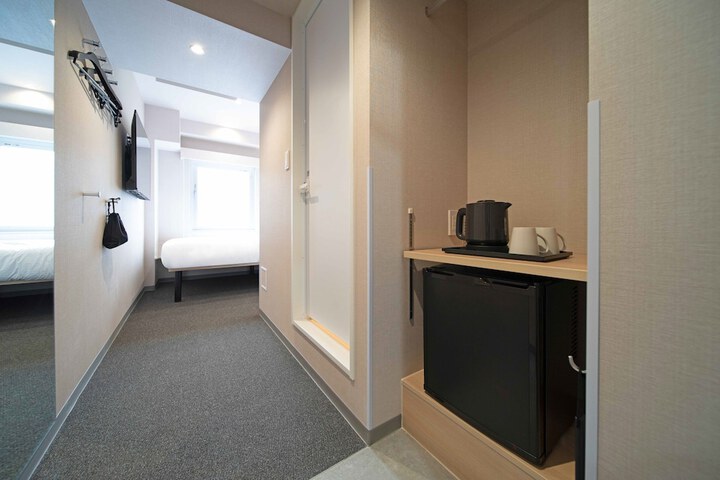Room 12 of 56
