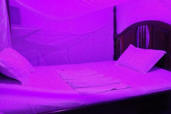 Room 9 of 23