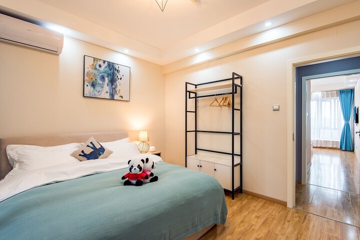 Room 65 of 84