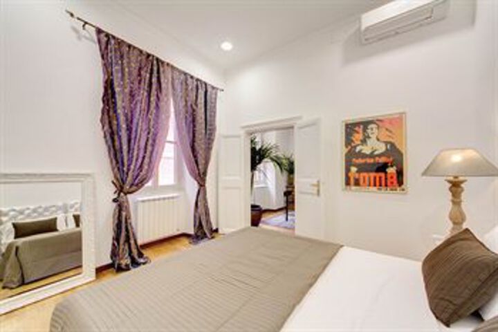 Room 17 of 49