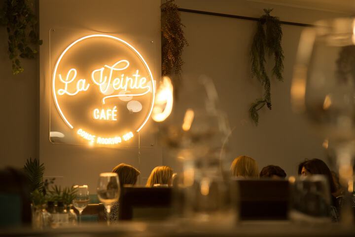 Dining Photos
