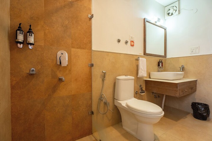 Room 18 of 40