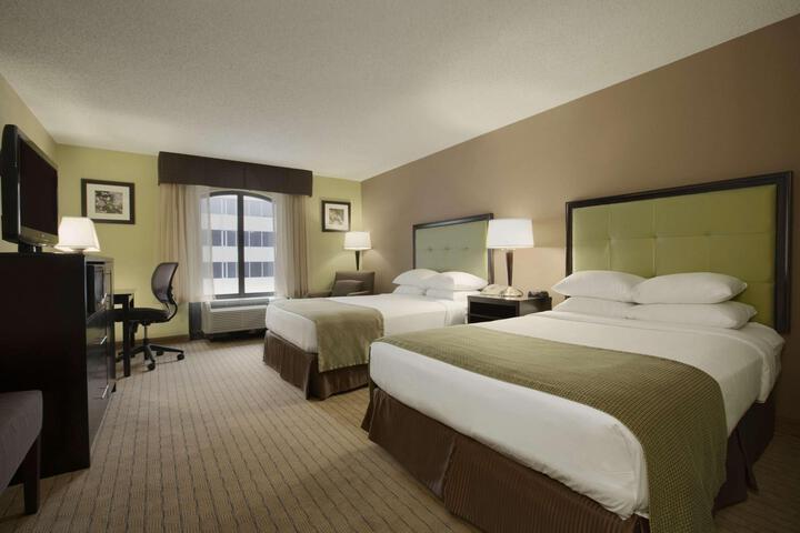 2 Double Beds (4 of 4)