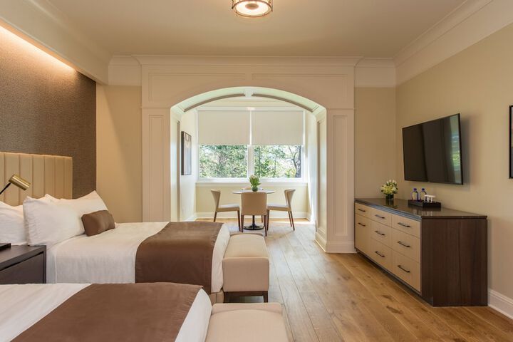 Room 10 of 46