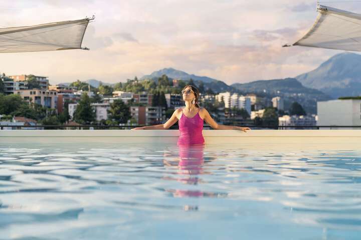 Pool Hotel