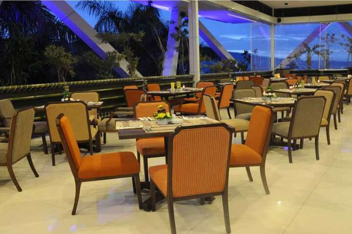 Dining Photos
