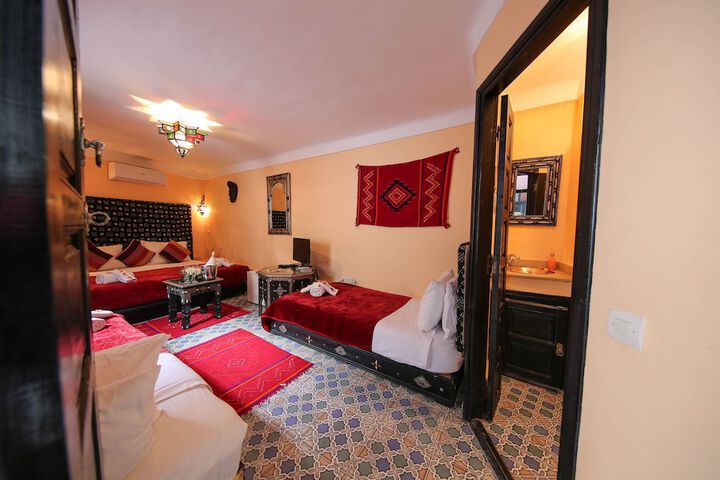 Room 15 of 107