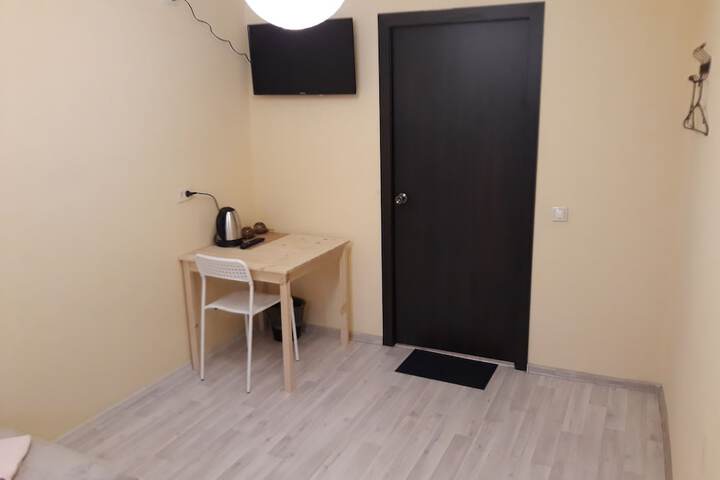 Room 13 of 17