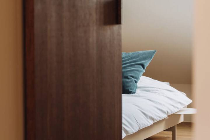 Room 9 of 25