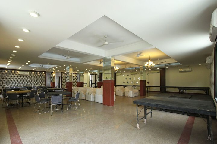 Hotel Interior 6 of 21