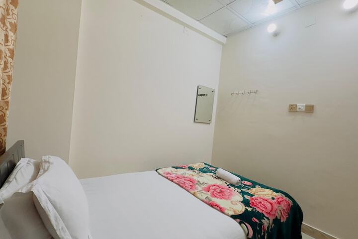 Room 26 of 29