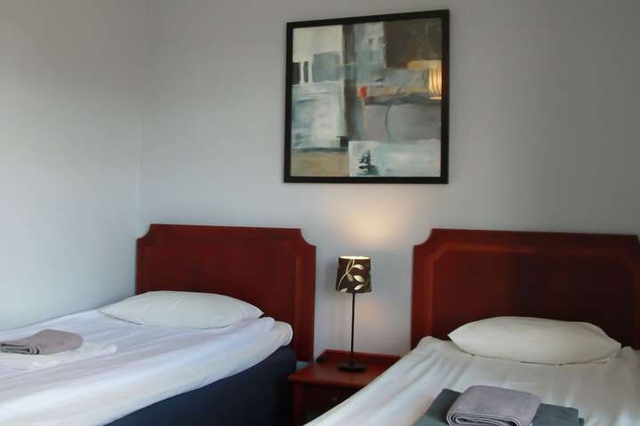 Room 14 of 48