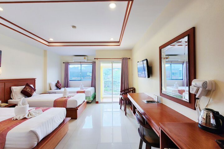 Room 14 of 152