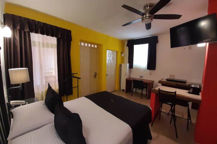 Room 28 of 69