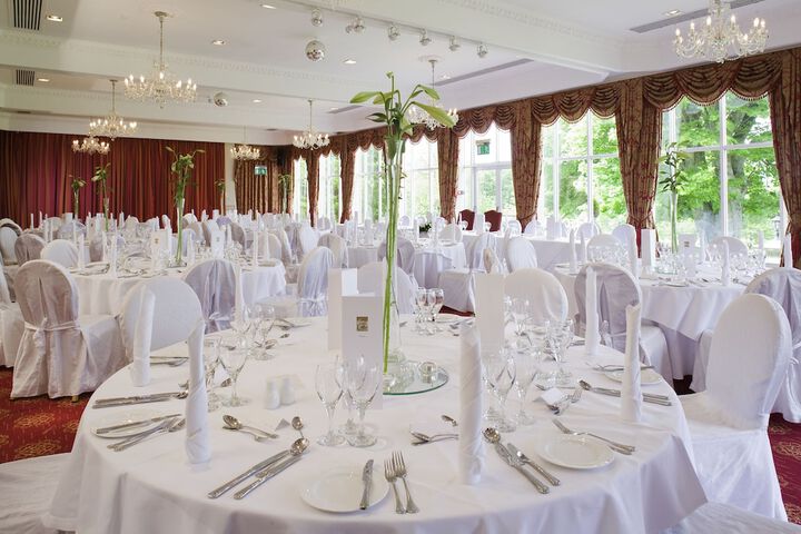 Ballroom/Hall 45 of 55