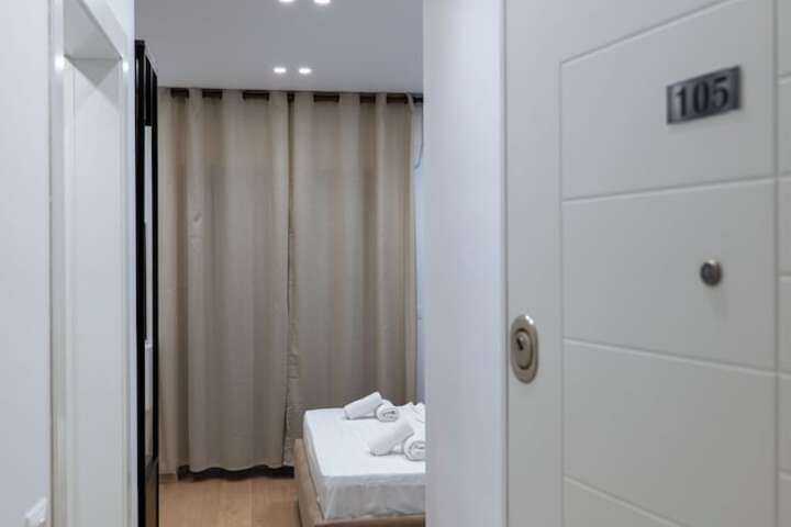 Room 47 of 131
