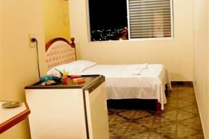 Room 15 of 39