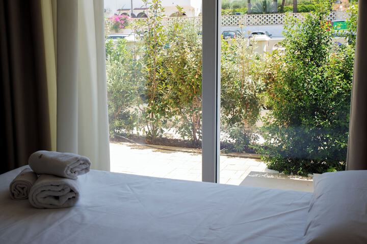 Room 2 of 22