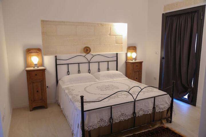 Room 10 of 35