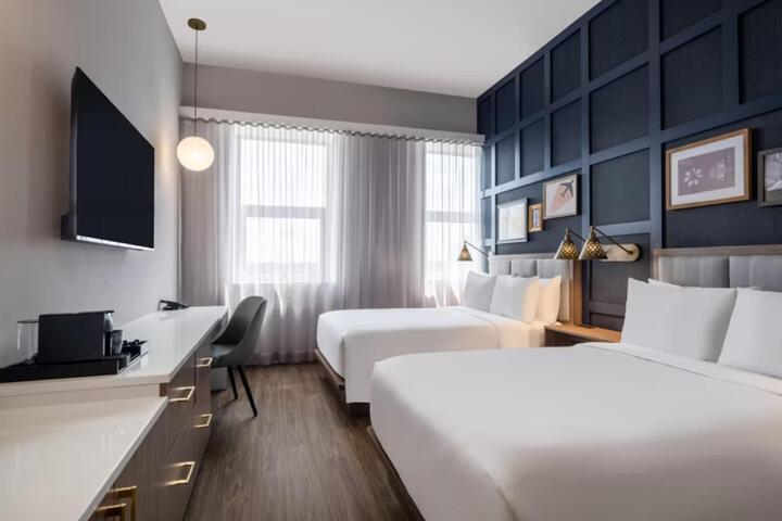 2 Double Beds (9 of 9)