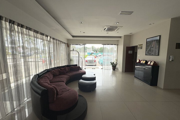 Guest Lobby