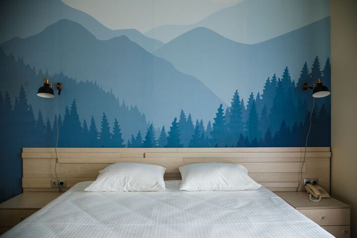 Room 8 of 10