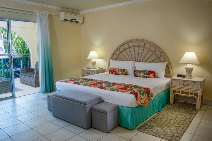Room 7 of 60