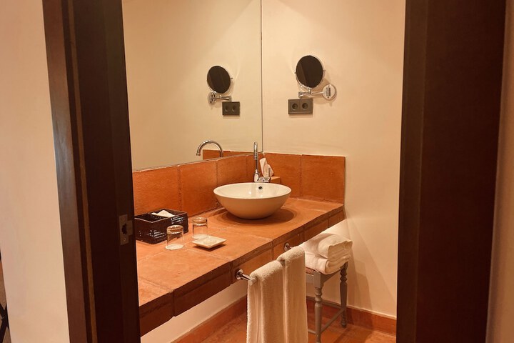 Clean Restrooms