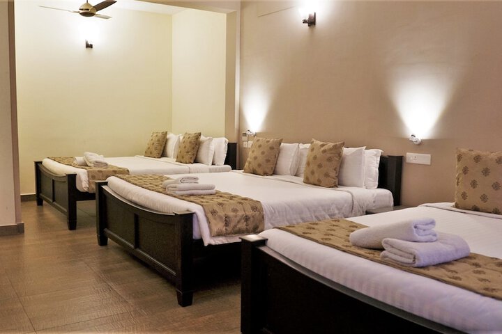 Room 2 of 18