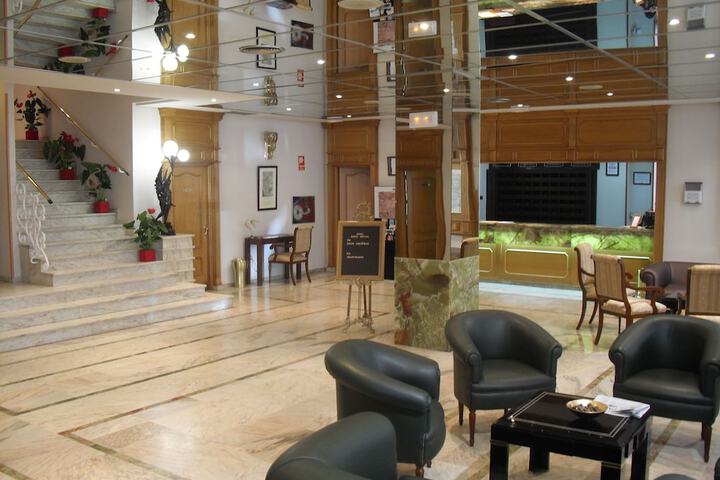Hotel Interior 2 of 39