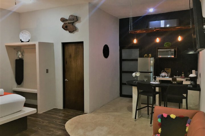 Room 10 of 117