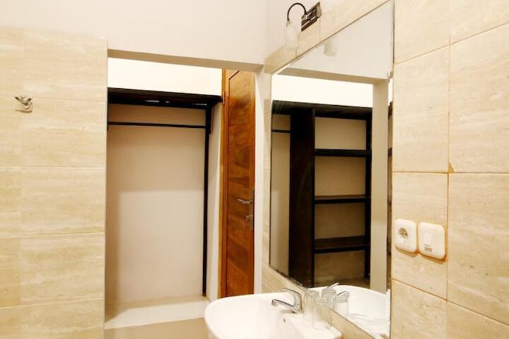 Clean Restrooms