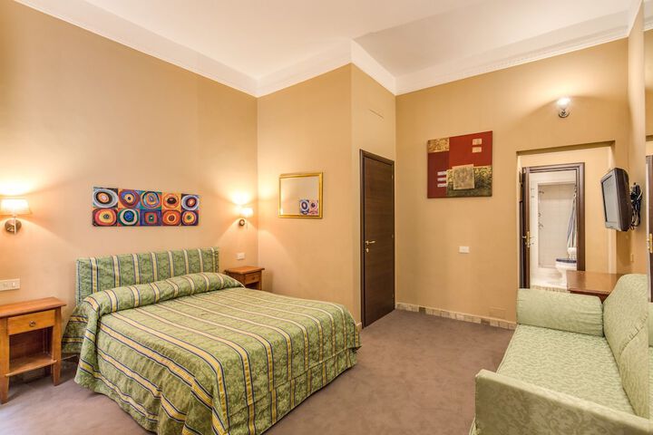 Room 5 of 6