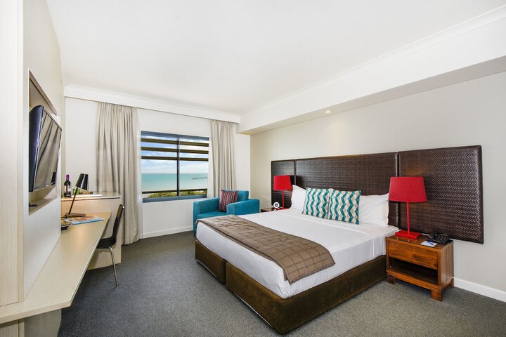 Room 10 of 73