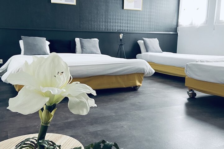 Room 32 of 72