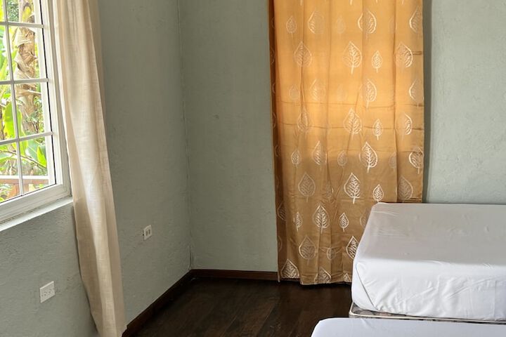 Room 25 of 105