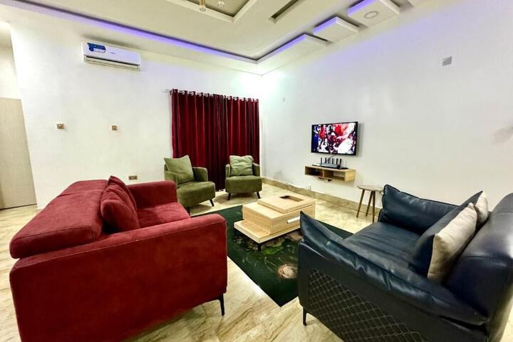 Room 11 of 21