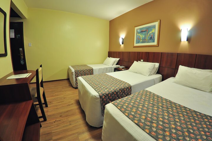Room 21 of 132