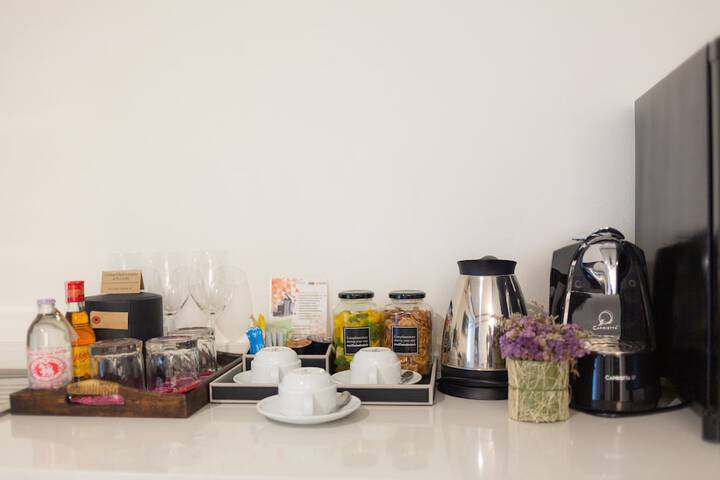 Breakfast/Coffee Service 22 of 63