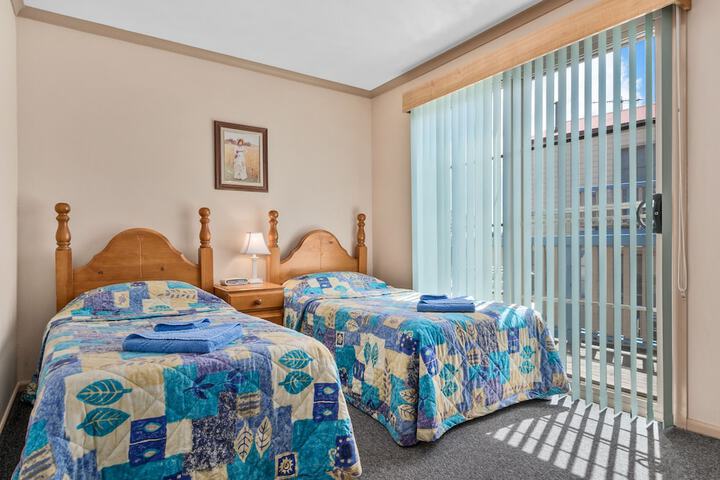 Room 4 of 30