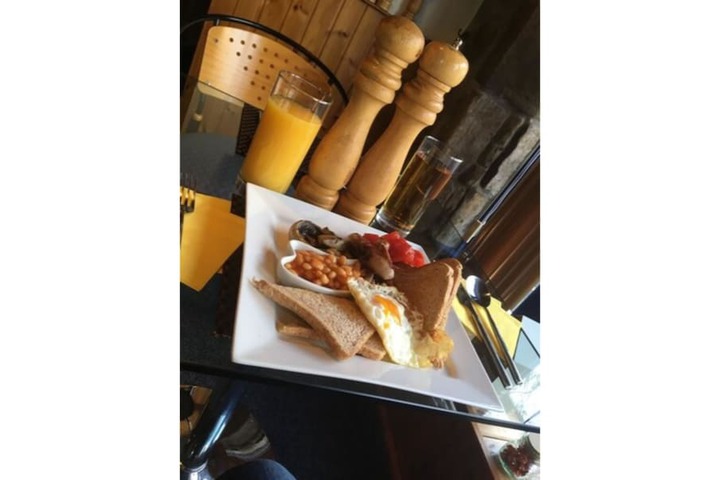 Breakfast meal