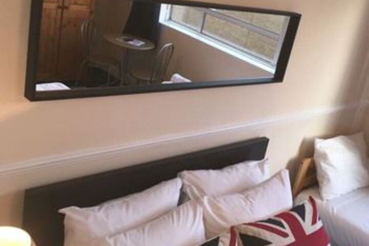 Room 71 of 82