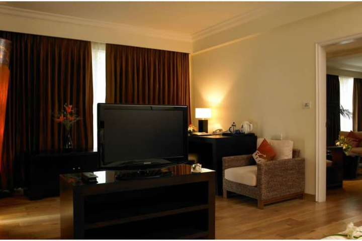 Room 6 of 39