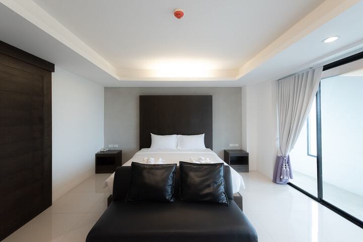Room 43 of 146
