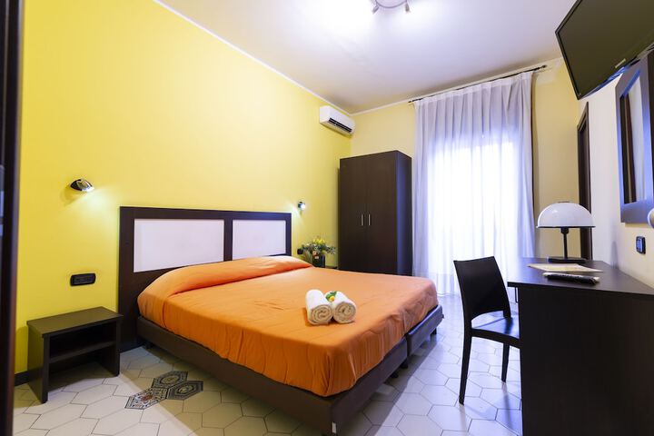 Room 42 of 134