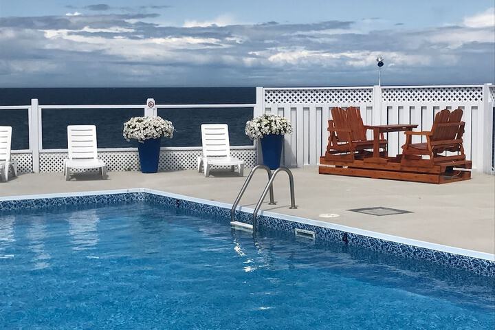 Pool 26 of 55