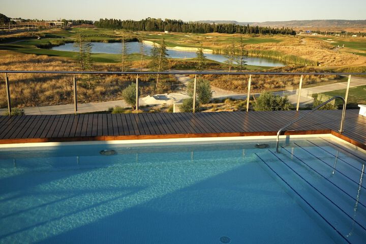 Hotel with Pool
