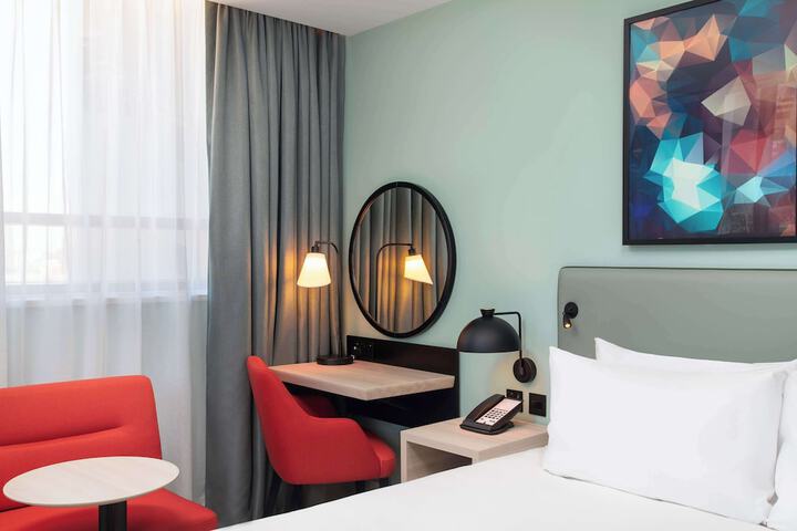 Room 29 of 83