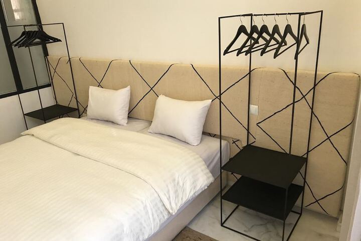 Room 5 of 24