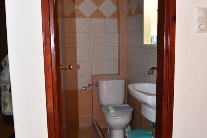 Room 40 of 52